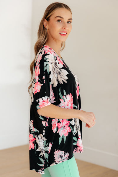 Essential Blouse in Black Floral